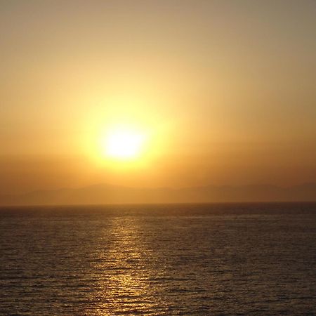 Pláka Valena Mare Suites & Apartments المظهر الخارجي الصورة